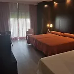 Acosta Centro 4* אלמנדראלחו