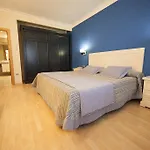 Acosta Centro מלון אלמנדראלחו