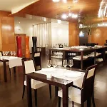 Acosta Centro אלמנדראלחו