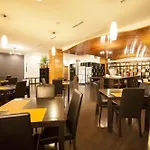 מלון Acosta Centro 4*