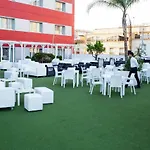 Acosta Centro אלמנדראלחו