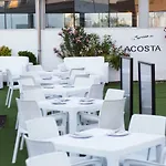מלון Acosta Centro 4*