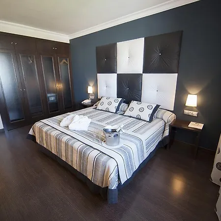Acosta Centro 4*